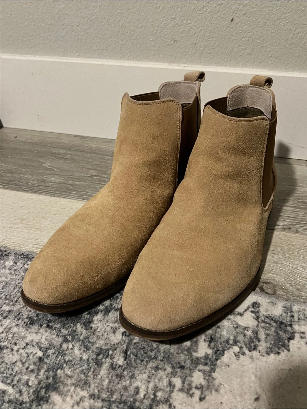 Cestfini stylish suede